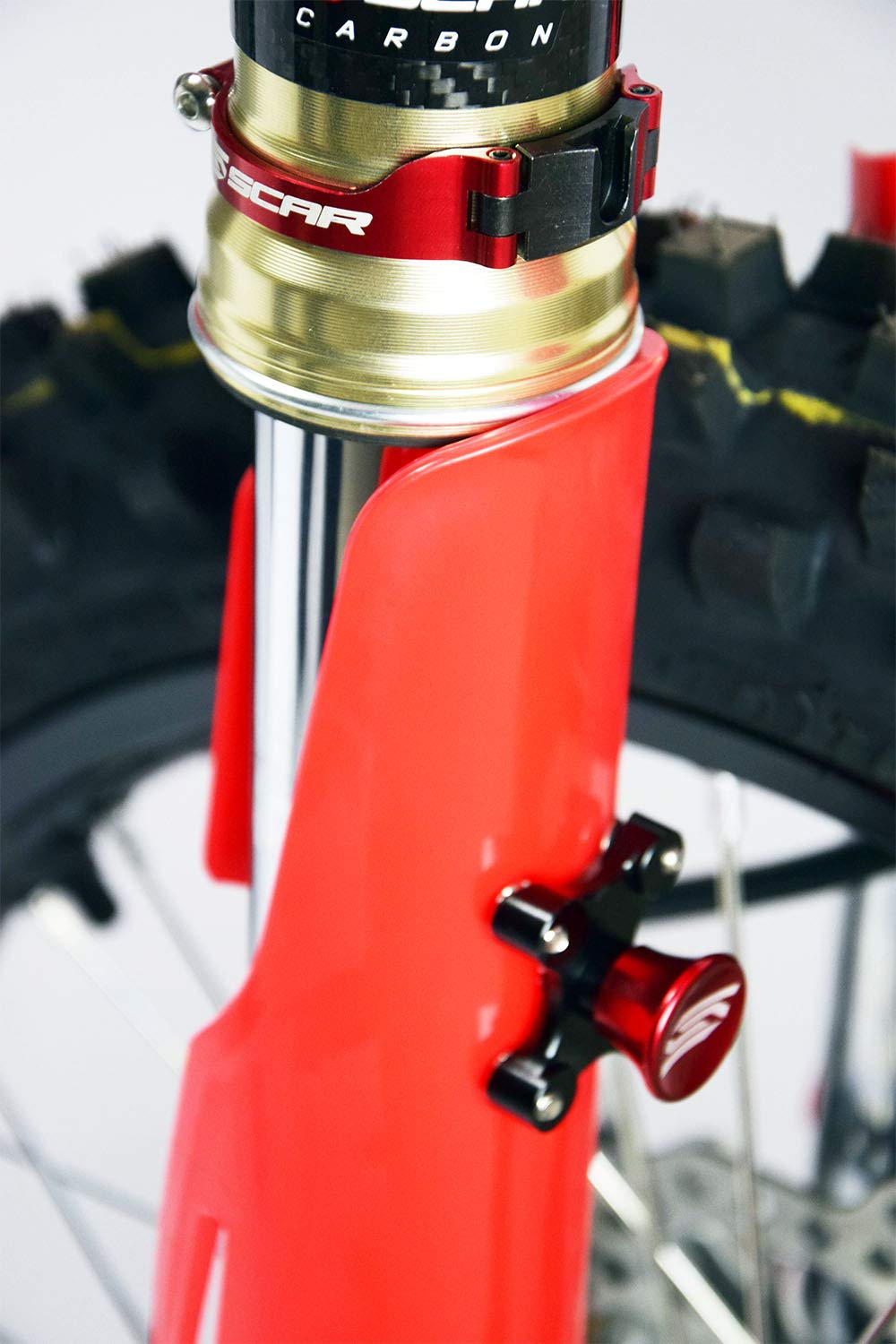 SCAR Dispositivo Forcella di Partenza Compatibile con HONDA CR CRF CRFR CRFRX 250 450 97-26 KAWASAKI KX KXF 06-26 SUZUKI 02-26 - Rosso