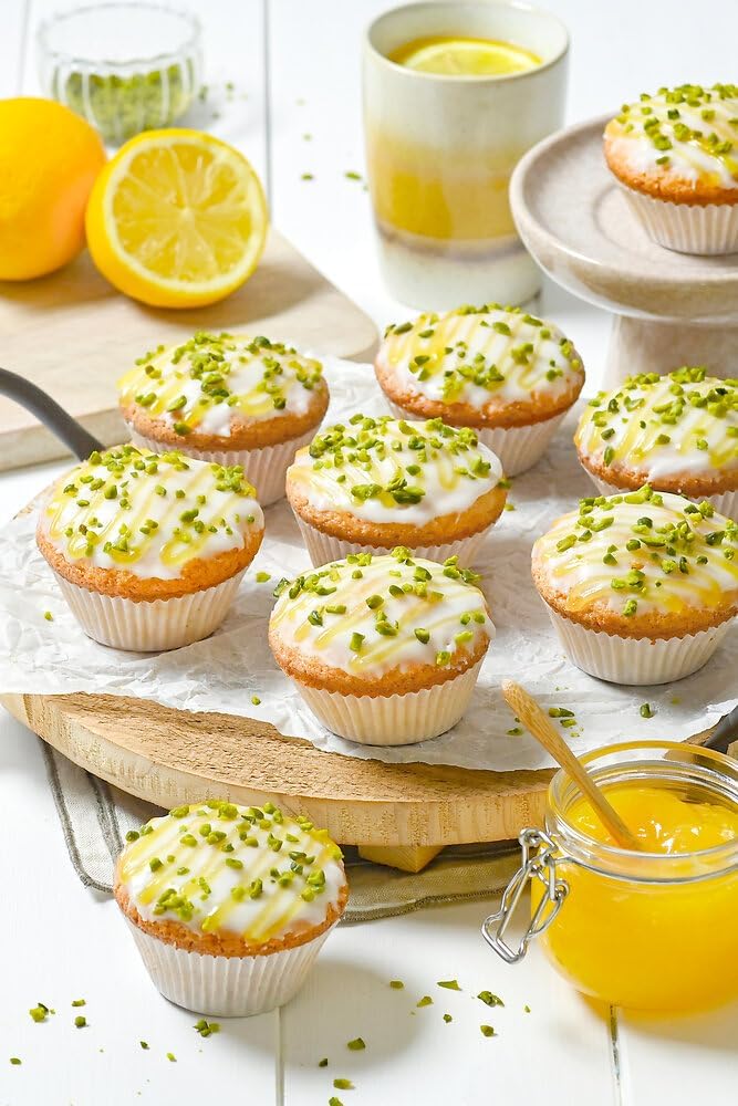 Dr. Oetker Zitronen Muffins, 6er Pack Backmischung für Rührteig Zitrone, Zitronenmuffins mit Glasur, inkl. Papierbackförmchen, Muffin-Mischung geeignet für die Heissluftfritteuse, 6 x 455g