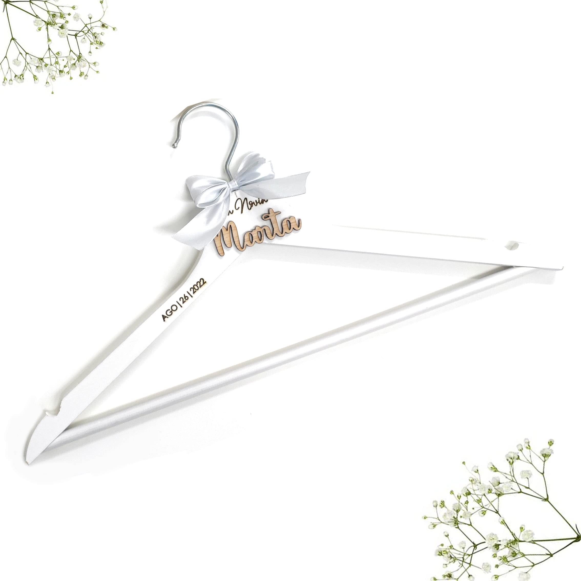 Percha para evento personalizada | perchas de madera o blanca para bodas, comunión | regalo de bodas para novios, madrina, padrino, padres... | perchas personalizadas para bodas/comuniones | Lulamuk