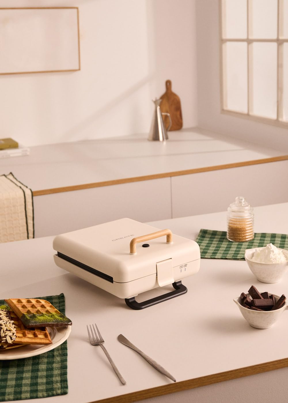 CREATE/STONE STUDIO Sandwichtoaster Vierfach-Waffeleisen Cremeweiß 1600W 4 Scheiben Antihaftbeschichtung 180°-Öffnung