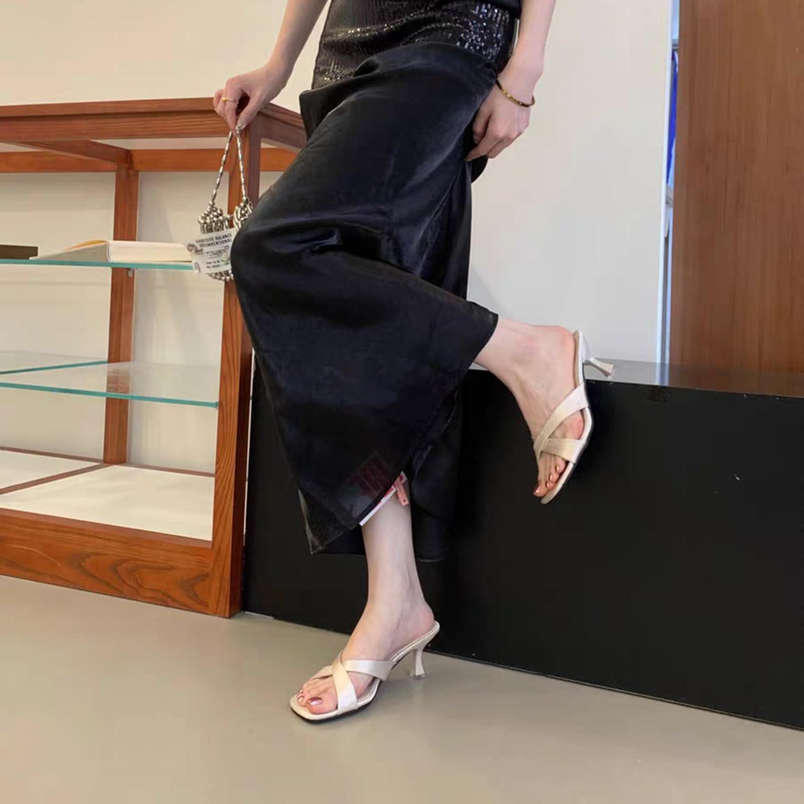 Kapcie damskie z lakierowanej skóry z paskiem krzyżowym, kwadratowe noski, przezroczyste klapki na obcasie, eleganckie sandały na lato, do biura, na imprezę