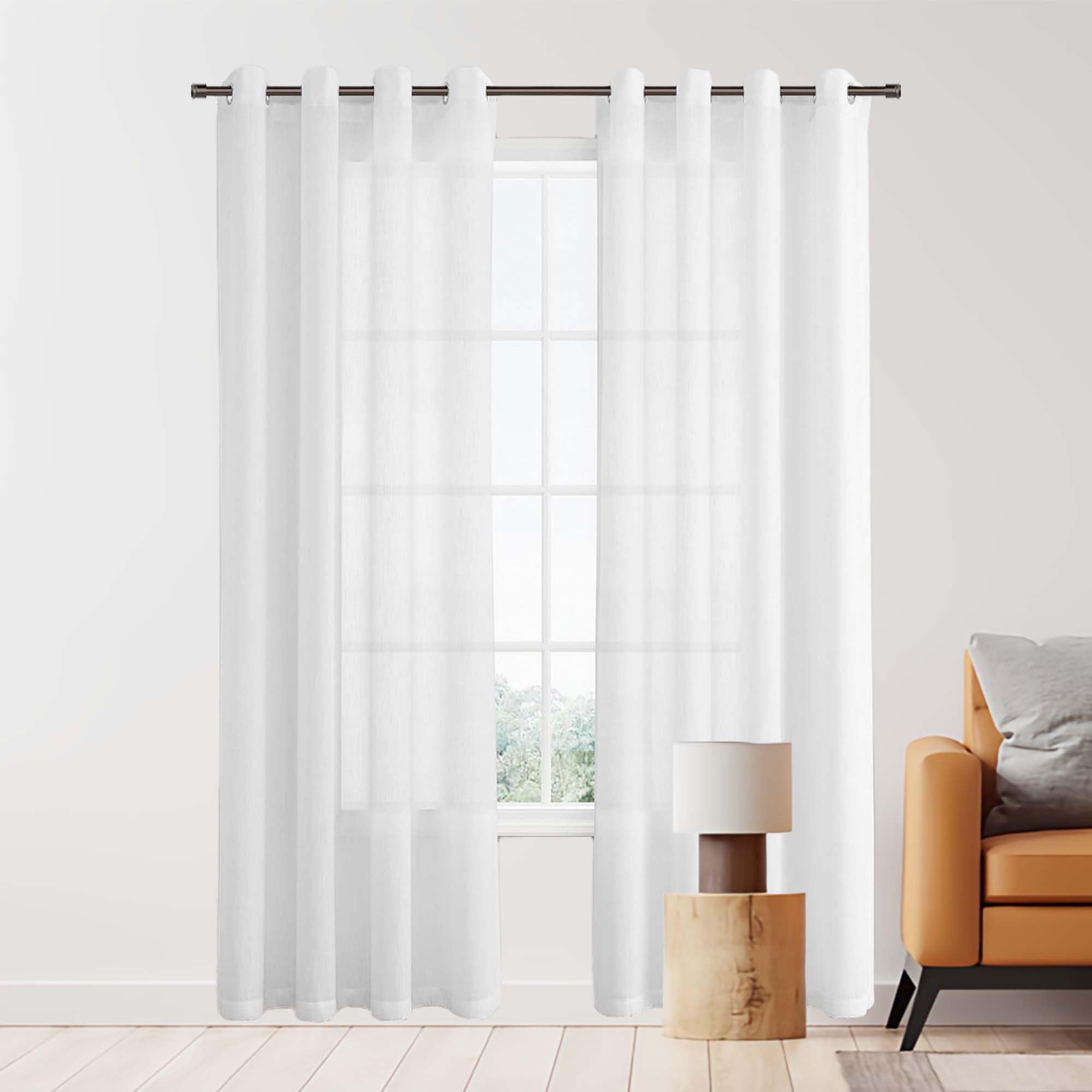 Rideaux voilages à oeillets blancs tamisants pour protéger votre intimité avec style