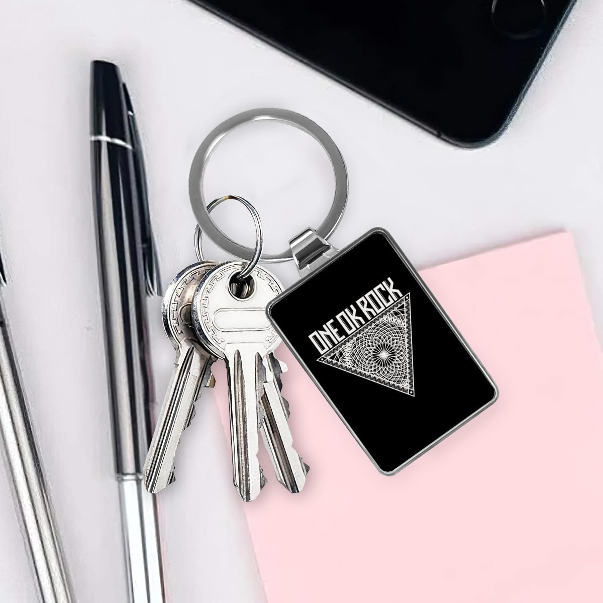 ネームボード キーホルダー ONE OK ROCK ワンオク ネームボード キーホルダー ONE OK ROCK ワンオク ONE OK ROCK