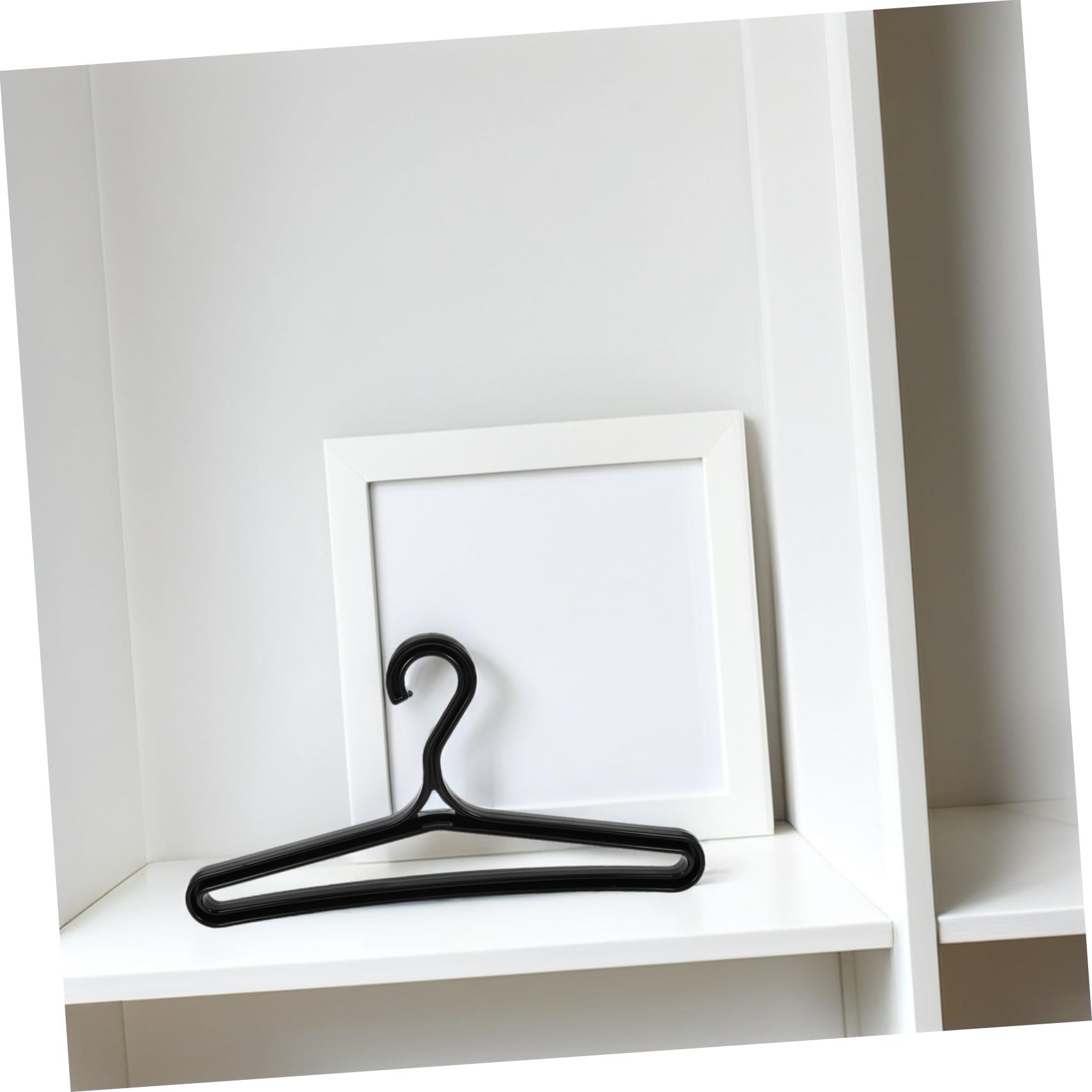 Percha de plástico resistente y antideslizante para traje de neopreno para buceo, surf y deportes acuáticos, ideal para soluciones de almacenamiento en el hogar y al aire libre