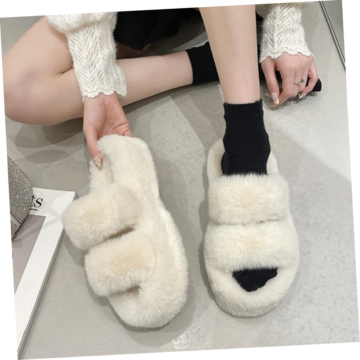 POPETPOP Pantofole Donna Peluche Calde e Comode per Casa in Gomma Antiscivolo, Stile Elegante e Morbido Pelliccia Bianca per Autunno e Inverno