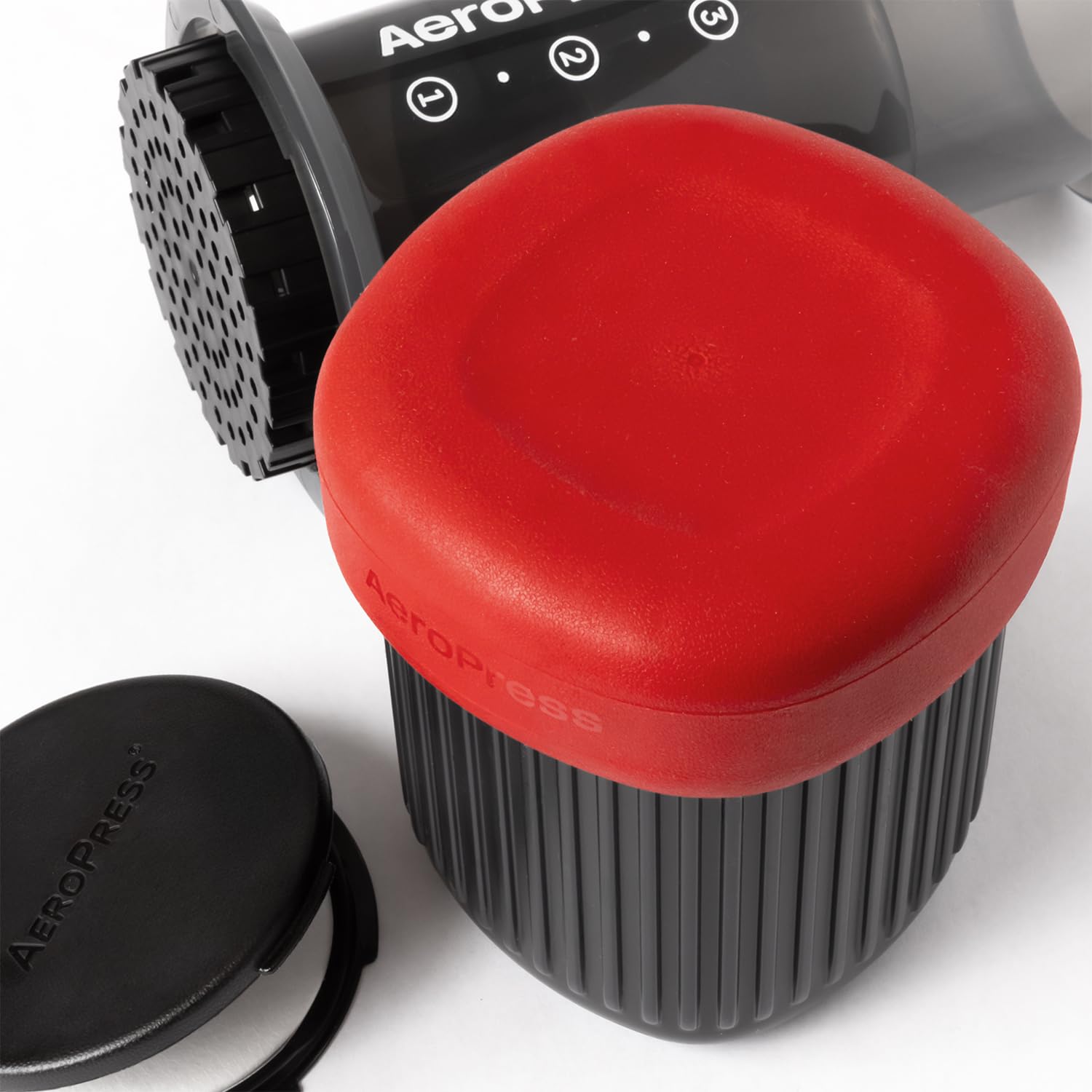 AeroPress Go cafetière portable extra-petite, idéale pour voyage, randonnée & camping, presse française tout-en-un, cafetière manuelle filtre & expresso, infusion en 2 min