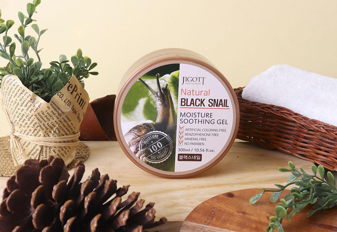 Jigott Natural Black Snail Moisture Soothing Gel 300ml/10.56 fl.oz - Artificial Coloring Fee, Benzophenone Free, Mineral Free, No Paraben (Black Snail