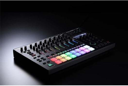Roland Mc-707 Aira Dj Groovebox, Eight Tracks of Recording, Sequencing, Synthesizers And Effects & Record Audio And Midi