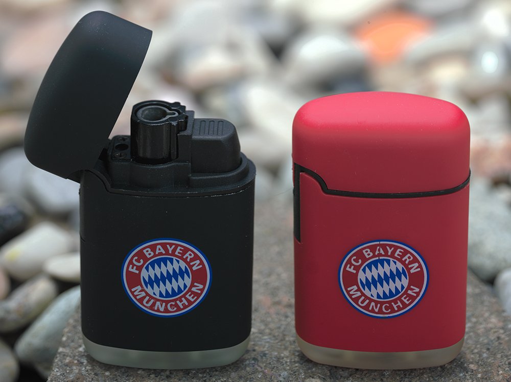 Bayern Munich Briquet Plastique Rouge 6.8 x 4 x 2 cm