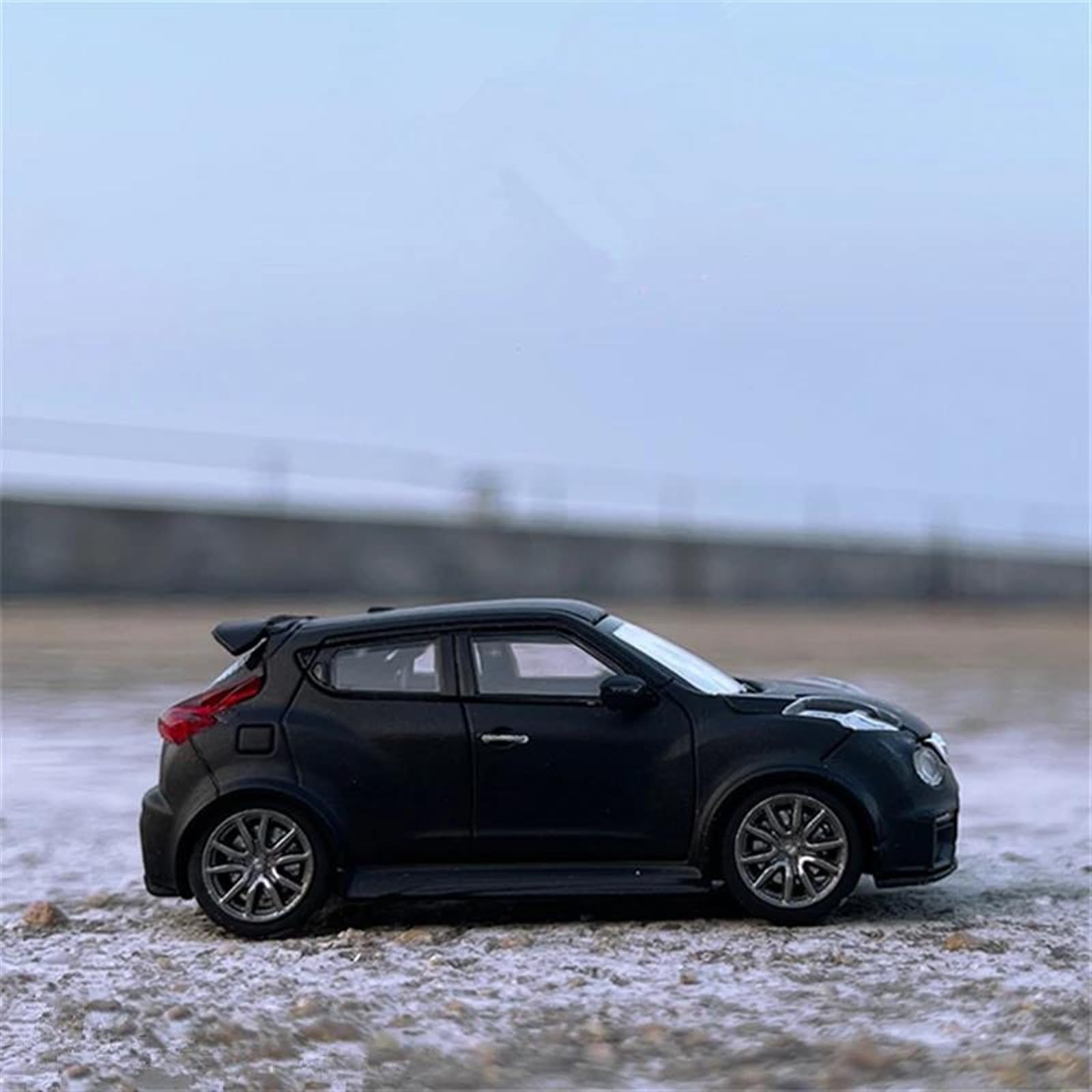 Réplica De Coche Vehículos De Motor 1/64 para Nissan Juke R SUV Coche En Miniatura De Aleación Diecast Metal Mini Vehículos Simulación Réplica Coleccionable Coche Modelo a Escala (Color : Black)