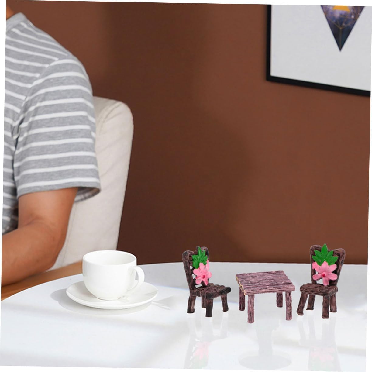 MERRYHAPY 2sets Resin Miniature Table and Chair Micro-Landscape Ornament Garden Decor