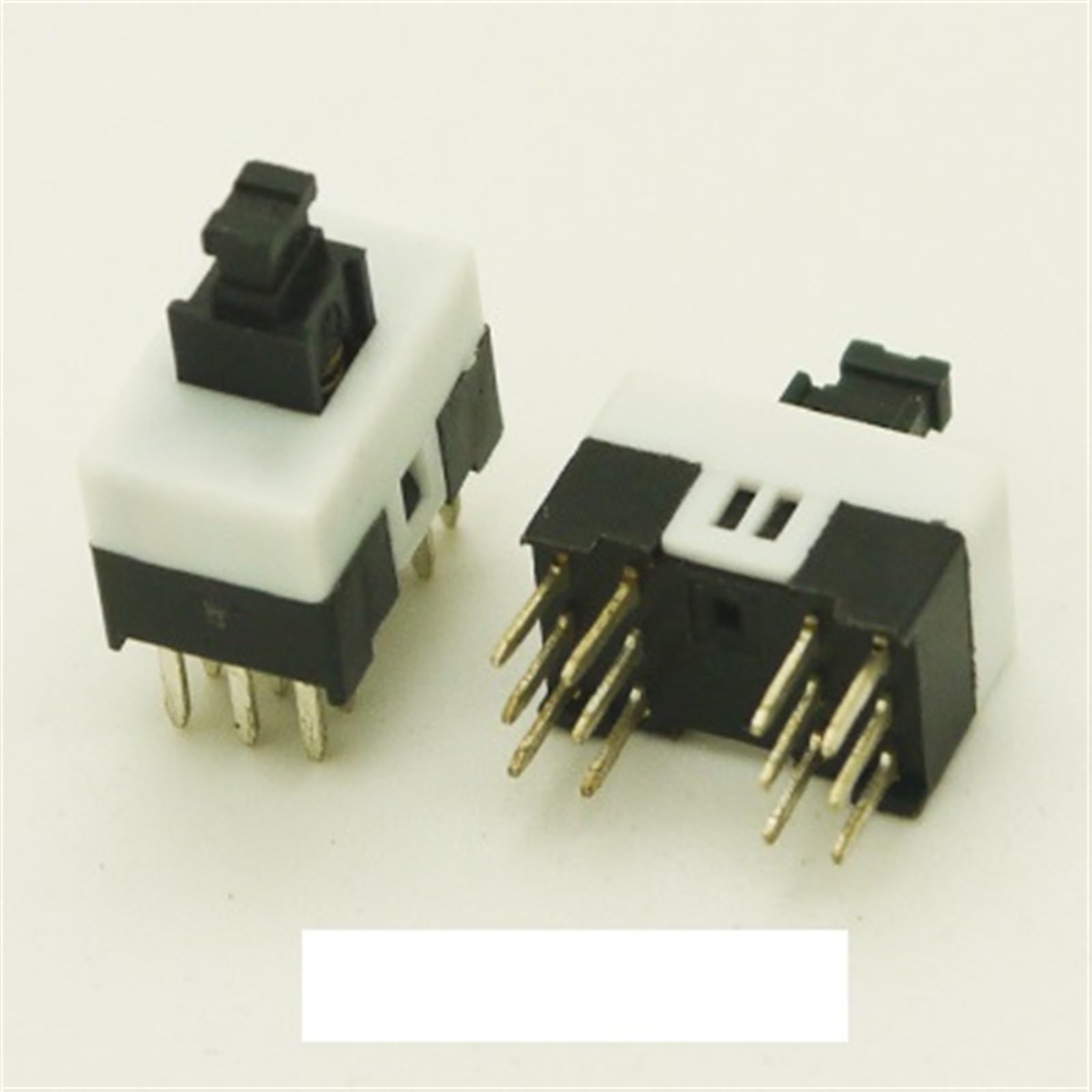 Bouton-poussoir autobloquant 11x7mm avec commutateur à verrouillage dip