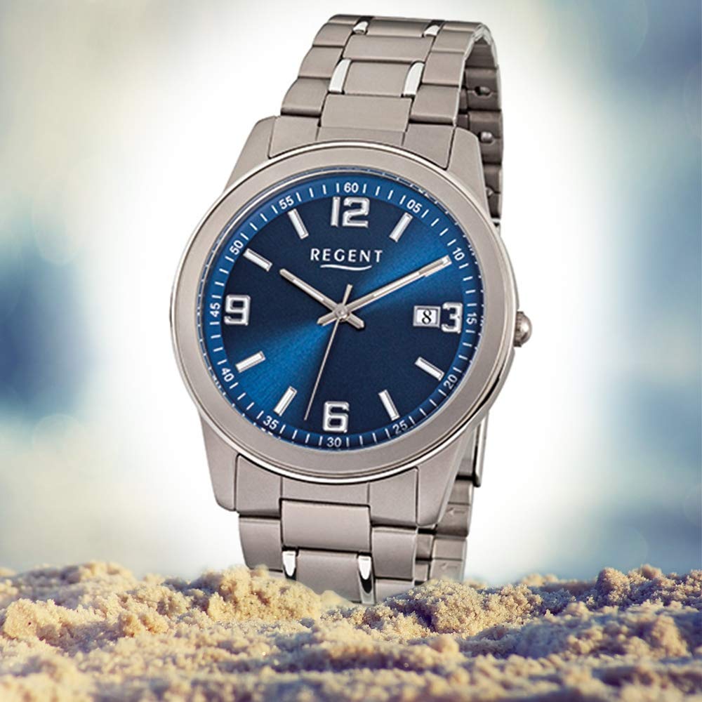 REGENT Herrenuhr mit Titan Glieder Armband und Titan Gehäuse 38 MM Durchmesser Quarz Arabische Zahlen Datum
