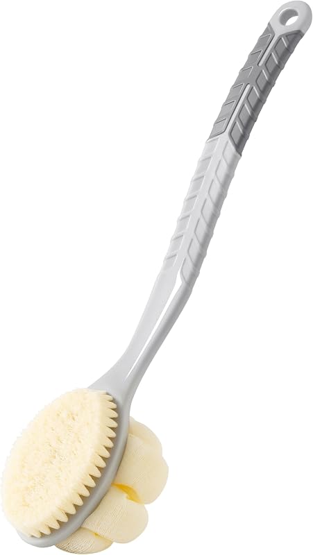 Escova corporal para banho Arswin com cerdas de nylon, bucha vegetal e cabo curvo antiderrapante, cinza