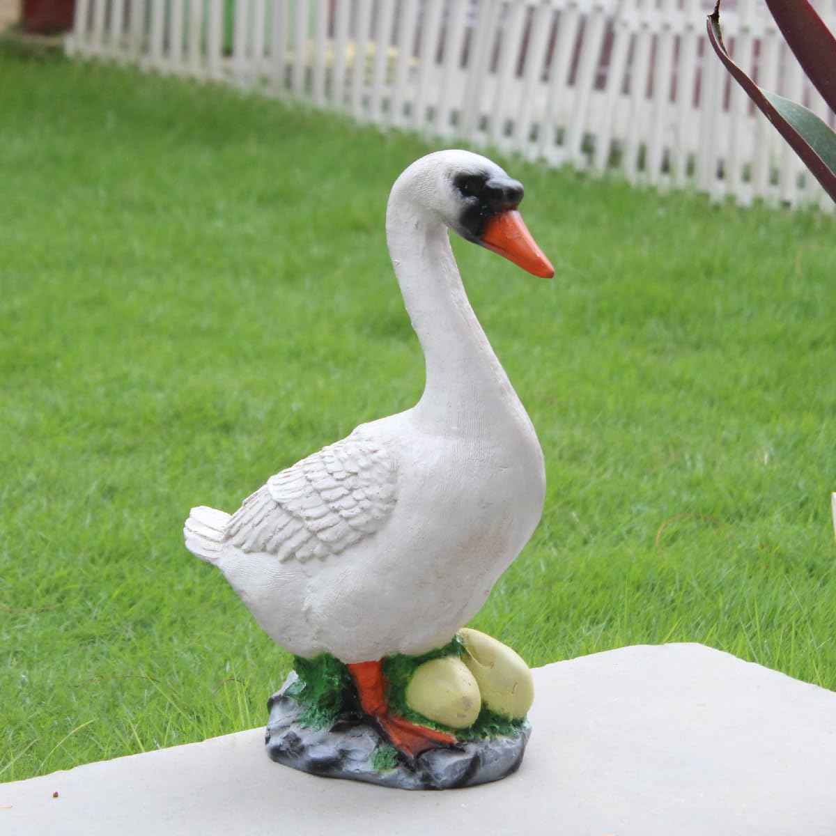 Wonderland Duck With Eggs Statue| Material Resin| Height 10 Inches | For Garden & Home Decor, Balcony Decoration, Kids Room, Gifting, White (B00VM9F9AO) Amazon Price History, Amazon Price Tracker