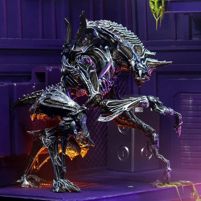 IP65防水 【新品】NECA ナイトクーガー・エイリアン 7インチ