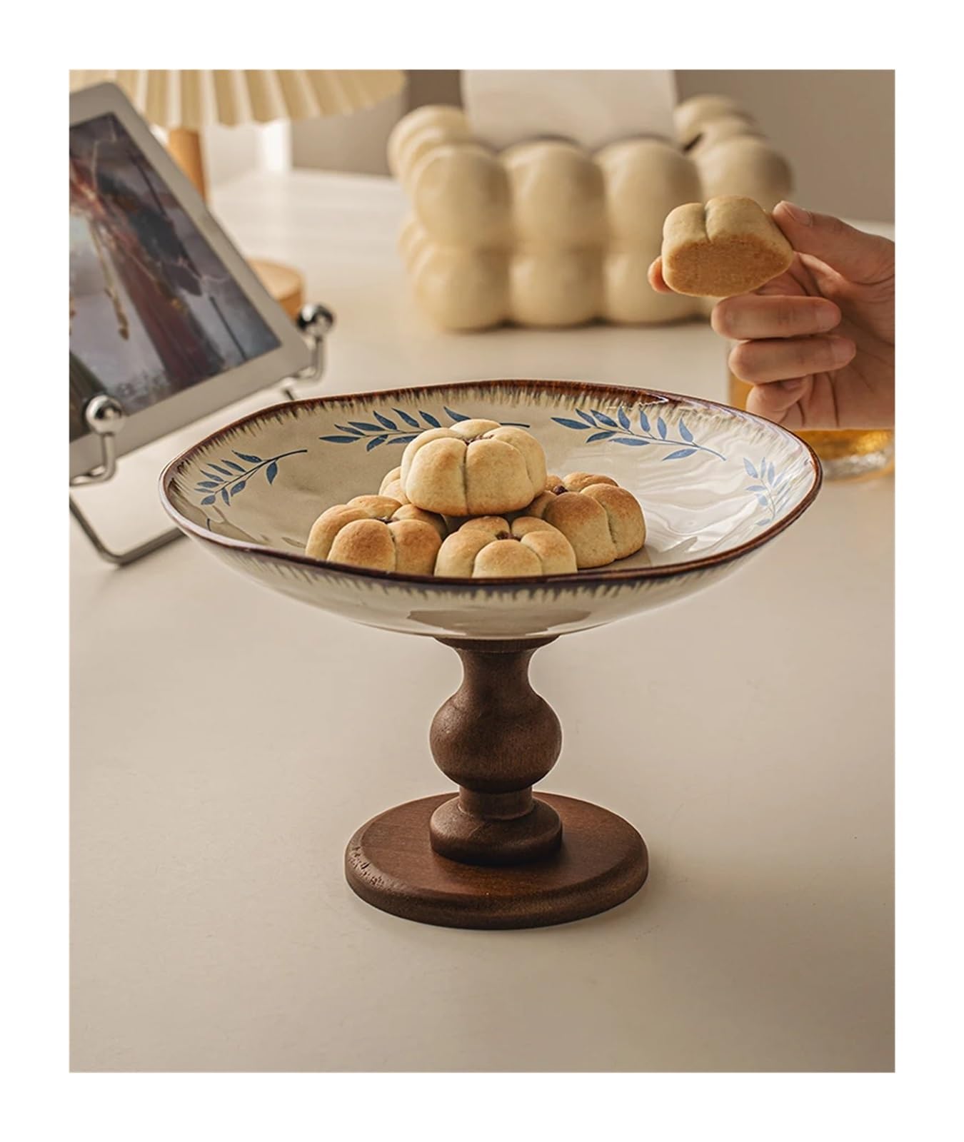 Obstteller aus Holz mit hohem Fuß, Wohnzimmergeschirr, Küchengeschirr, Keramik-Snacktablett, leicht, luxuriös, Retro-Stil, Trockentablett(Color-01)