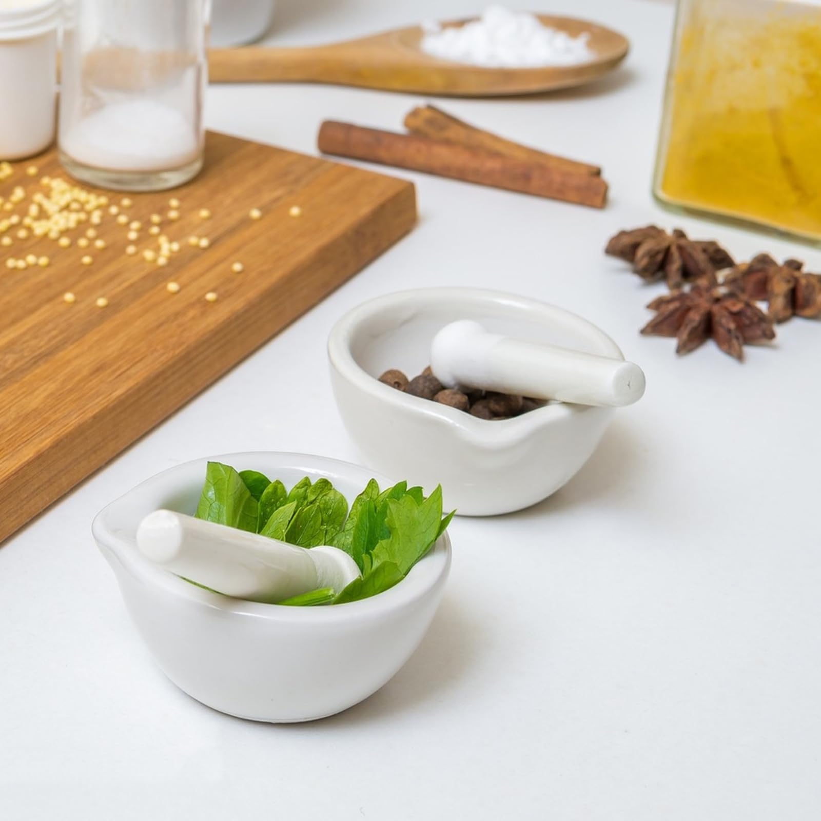 Zestaw 2 moździerzy z tłuczkiem i szczotkami, mały porcelanowy moździerz zestaw ceramicznych małych misek na zioła pesto kuchnia moździerz akcesoria naukowe 80 mm
