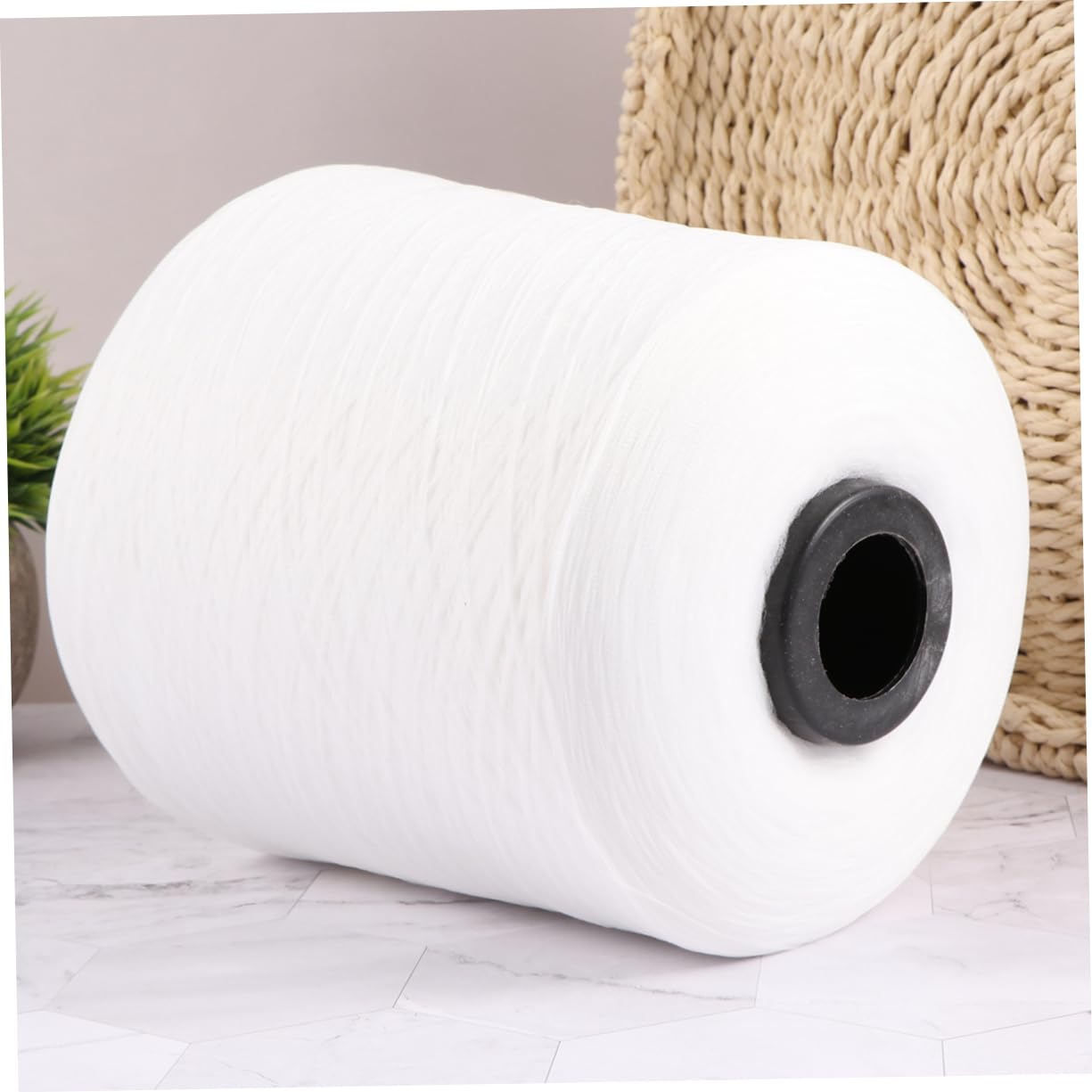 NUOBESTY Hilo De Coser Para Ropa y Pantalones, 2 Rollos Blancos 27400m 150d, Hilo De Coser Resistente Baja Elasticidad, Uso Costura y Bordado, Adecuado Para Hogar y Confección