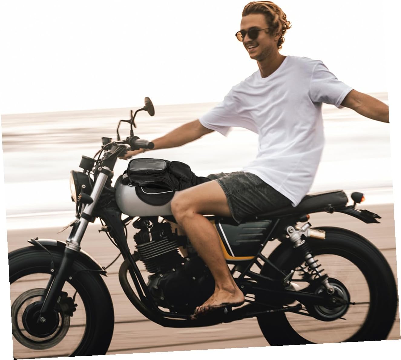 Motorcycle Fuel Tank Pouch Magnetic Motorbike Bag Waterproof Motorcycle Tool Bag for Outdoor Riding