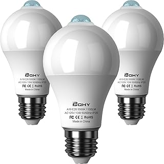 Motion Sensor Light Bulbs, 5500K Daylight Motion Activated Dusk to Dawn Security Light Bulb, 13W(100W Equivalent) E26 A19 Security LED Bulb Outdoor/Indoor, 3 Pack