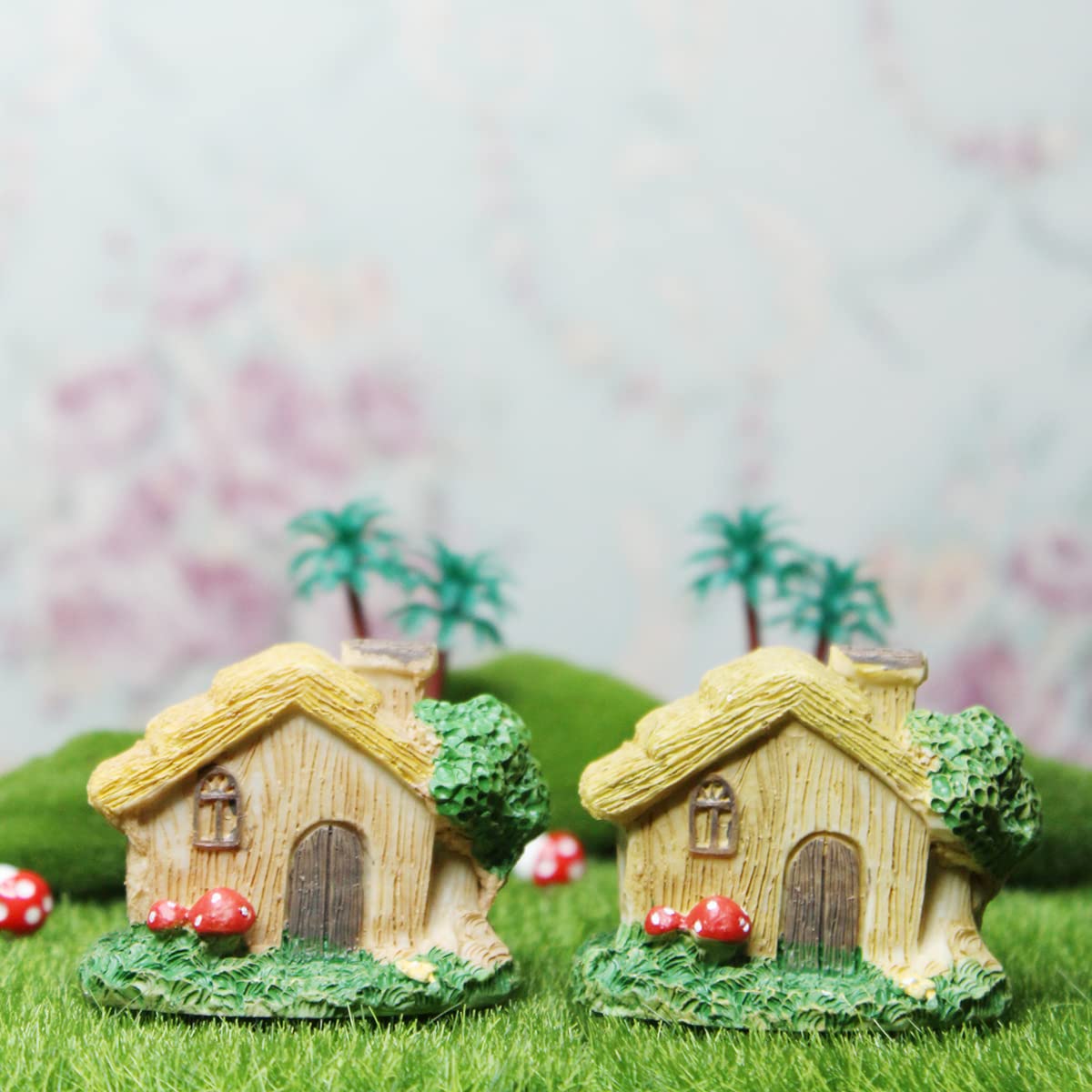 Wonderland Set of 2 Miniature House Hut | Height 1.8 Inches | Material Resin | Miniature Toy, Doll House Decoration, DIY Craft House, School Project Craft, Photoshoot Props