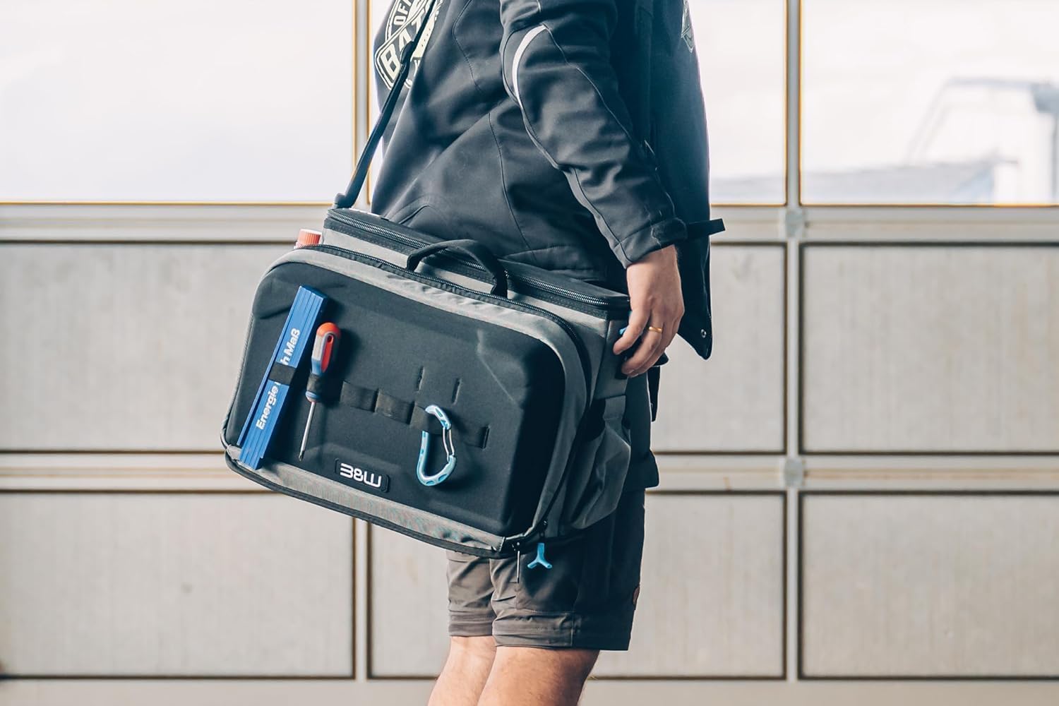 B&W torba narzędziowa tool.bag TEX.223 (tekstylna torba na narzędzia/torba na pasek, poliester wytrzymały, w zestawie pasek na ramię, pojemność 22,3 l, wymiary wewnętrzne 415 x 110 x 255 mm) bez
