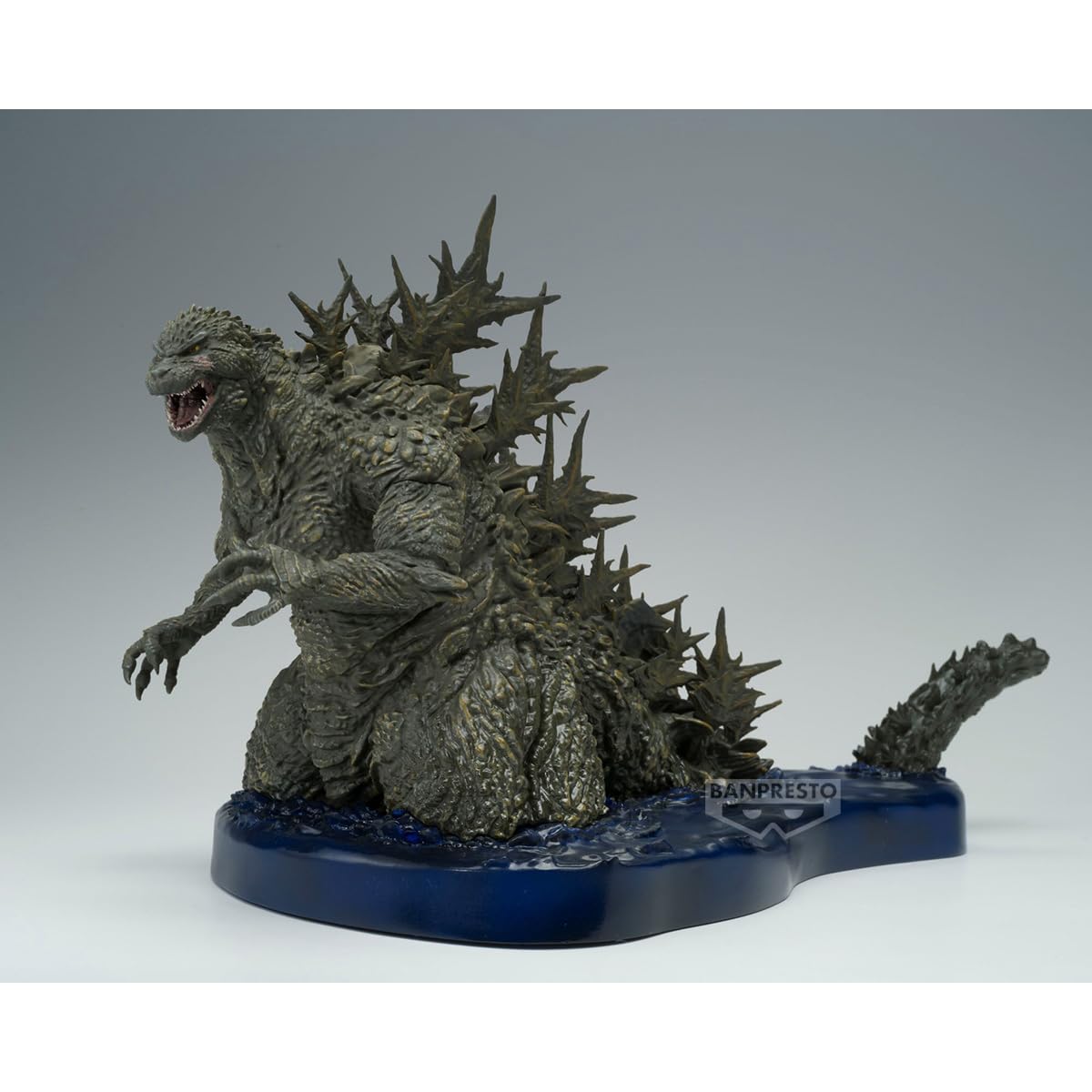 Banpresto Figura de Acción Coleccionable Godzilla (2023) Godzilla Minus One Art Vignette - Offshore Image Version 27 cm, Multicolor, BP29029P, Optima para los fanaticos del Anime