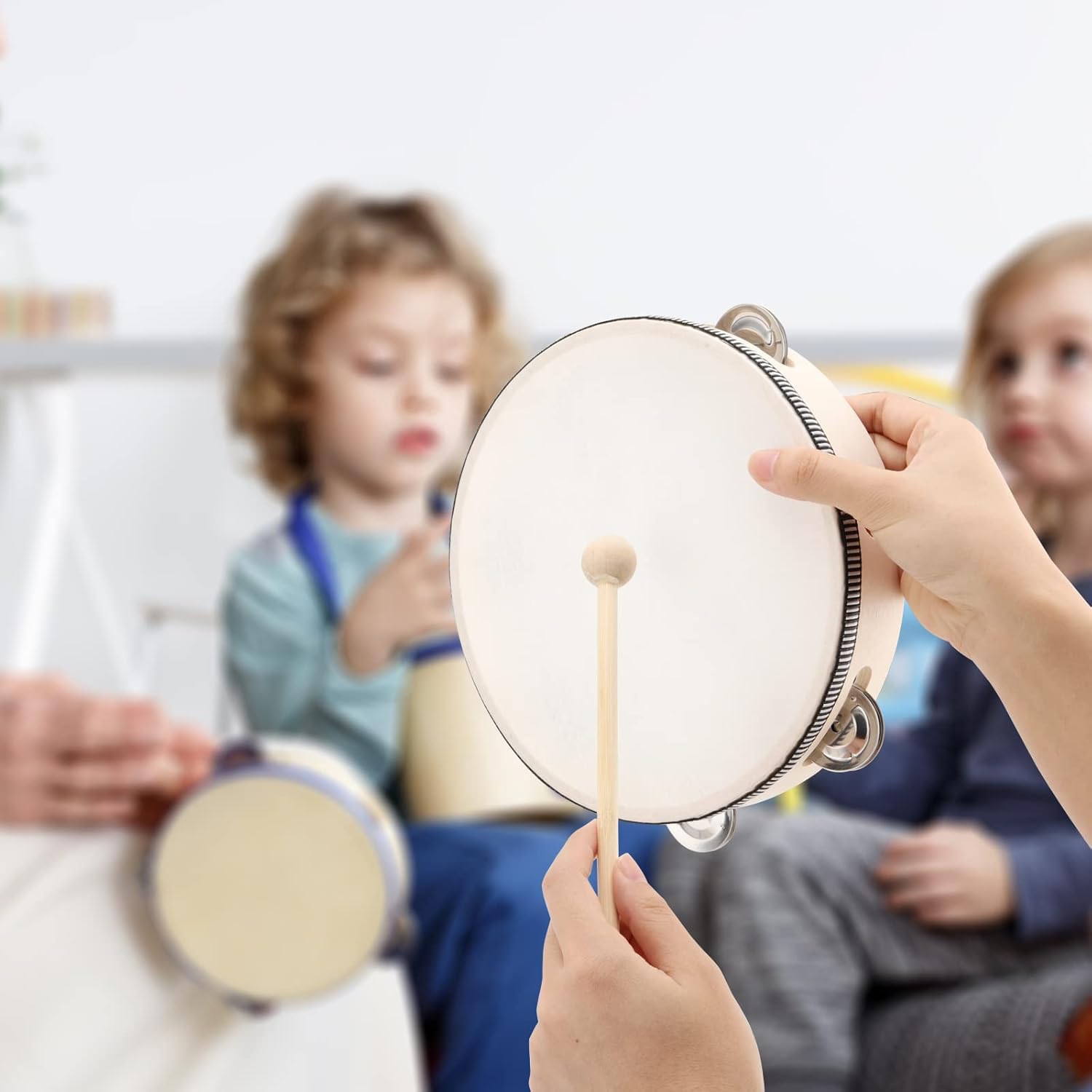Mayhug Tambourin, Lot de 10 tambourins musicaux ronds de 6 inch, Tambourin en bois avec cloches pour église, KTV, éducation musicale