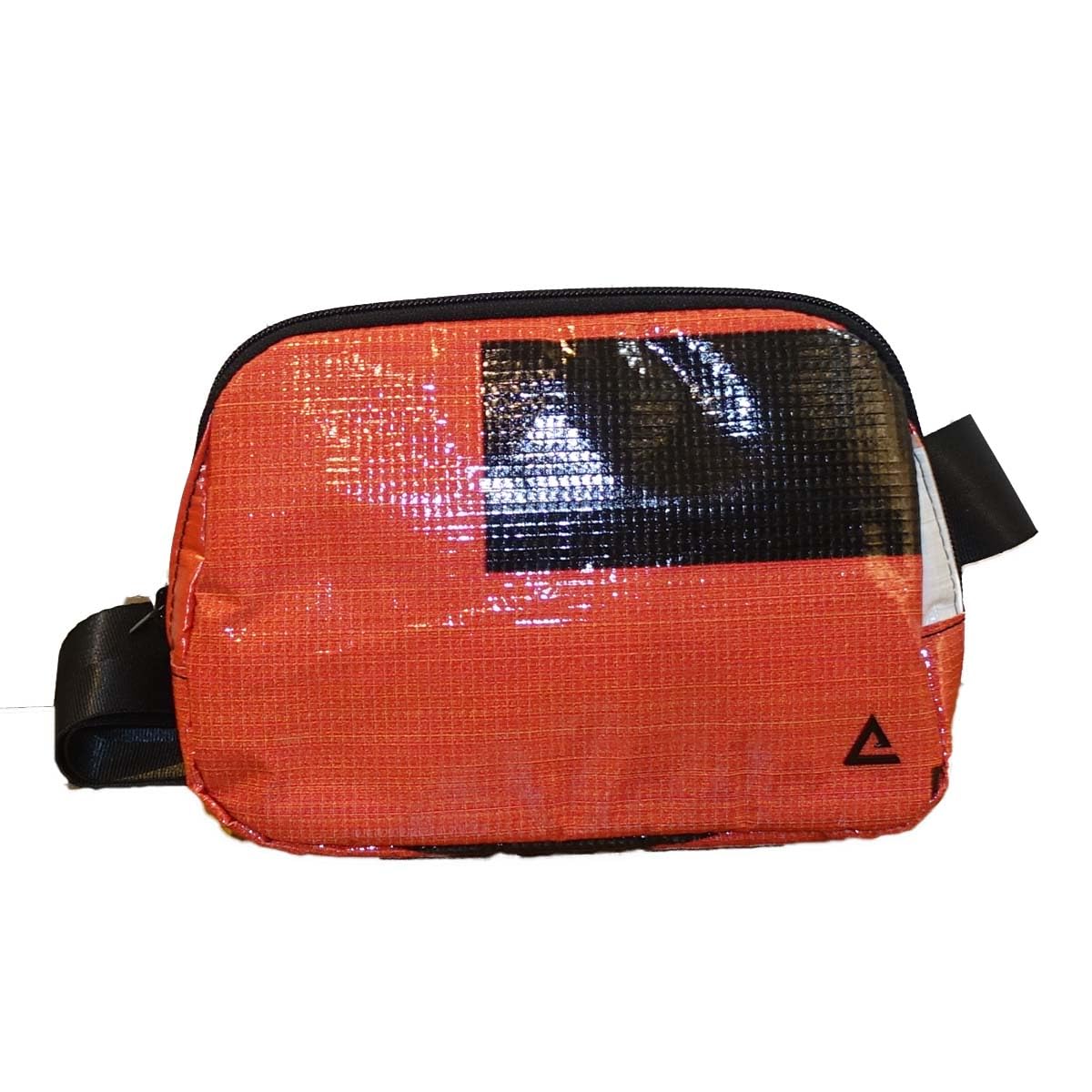 Amazon.co.jp: RAREFORM ラレフォーム 廃棄看板バッグ ZION SLING BAG