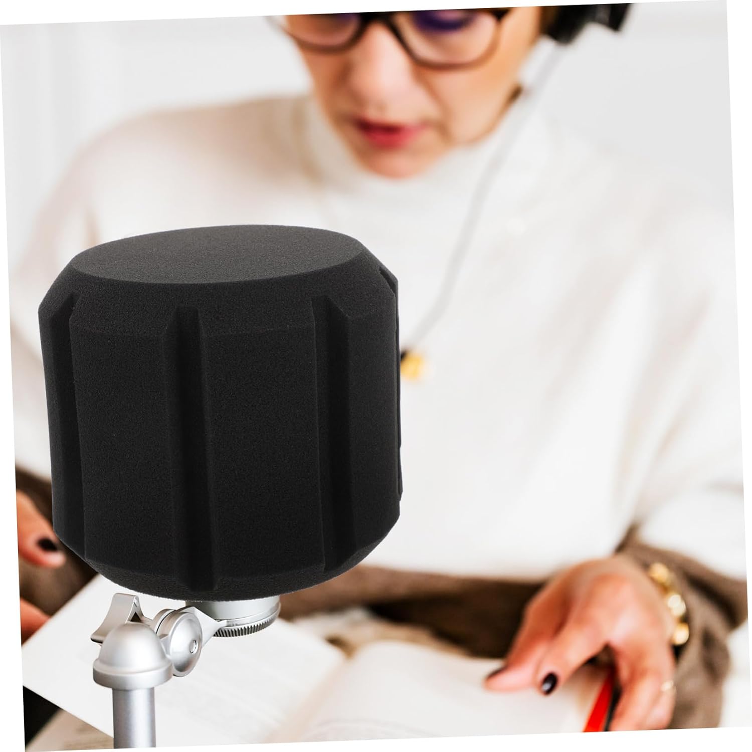 Housoutil Supple Sponge Mic Cover Professional Microphone Windscreen for Enhanced Performance Dust and Wind Interference Reduction Compatible Standard Microphones