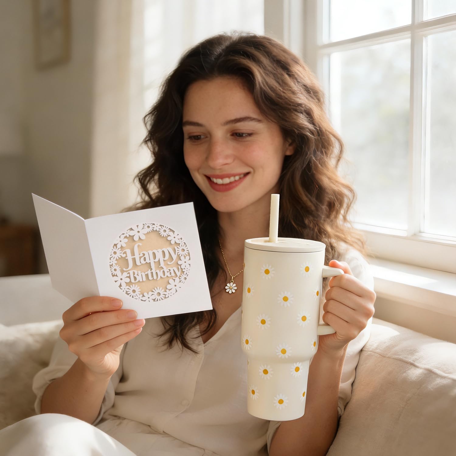 Birthday Gifts for Women Teen Girl - Cute Teen Girl Gifts with Daisy Tumbler - Happy Birthday Box for Women Her Sister Best Friend Daughter Female of All Ages (Daisy)