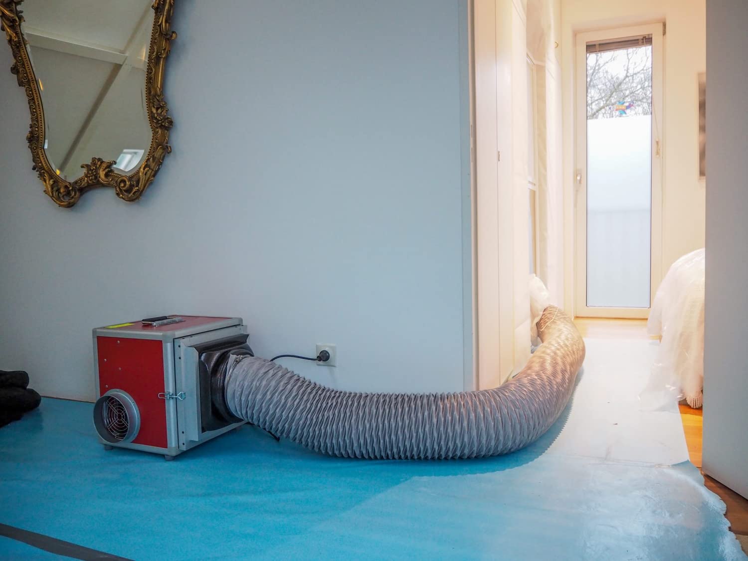 Scorprotect® atmungsaktives Abdeckvlies selbsthaftend 1 x 50 m mit Membranfolie 160 g/m² AktivTurbo