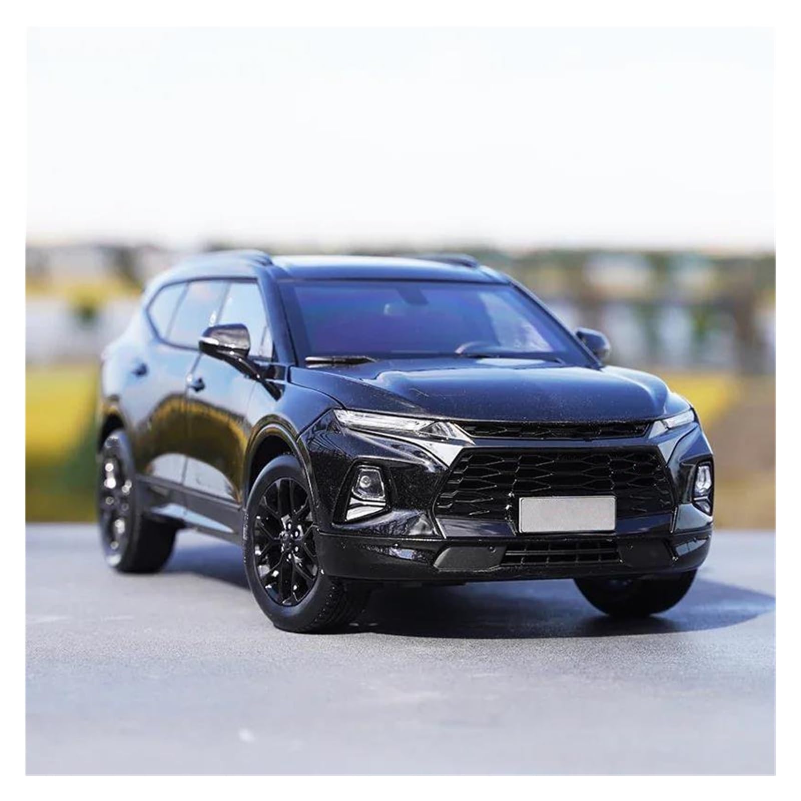 UIFCOG Die Cast Collectible Car Model 1:18 For Chevrolet For Blazer RS SUV Collection Diecast Alloy Model Vehicles