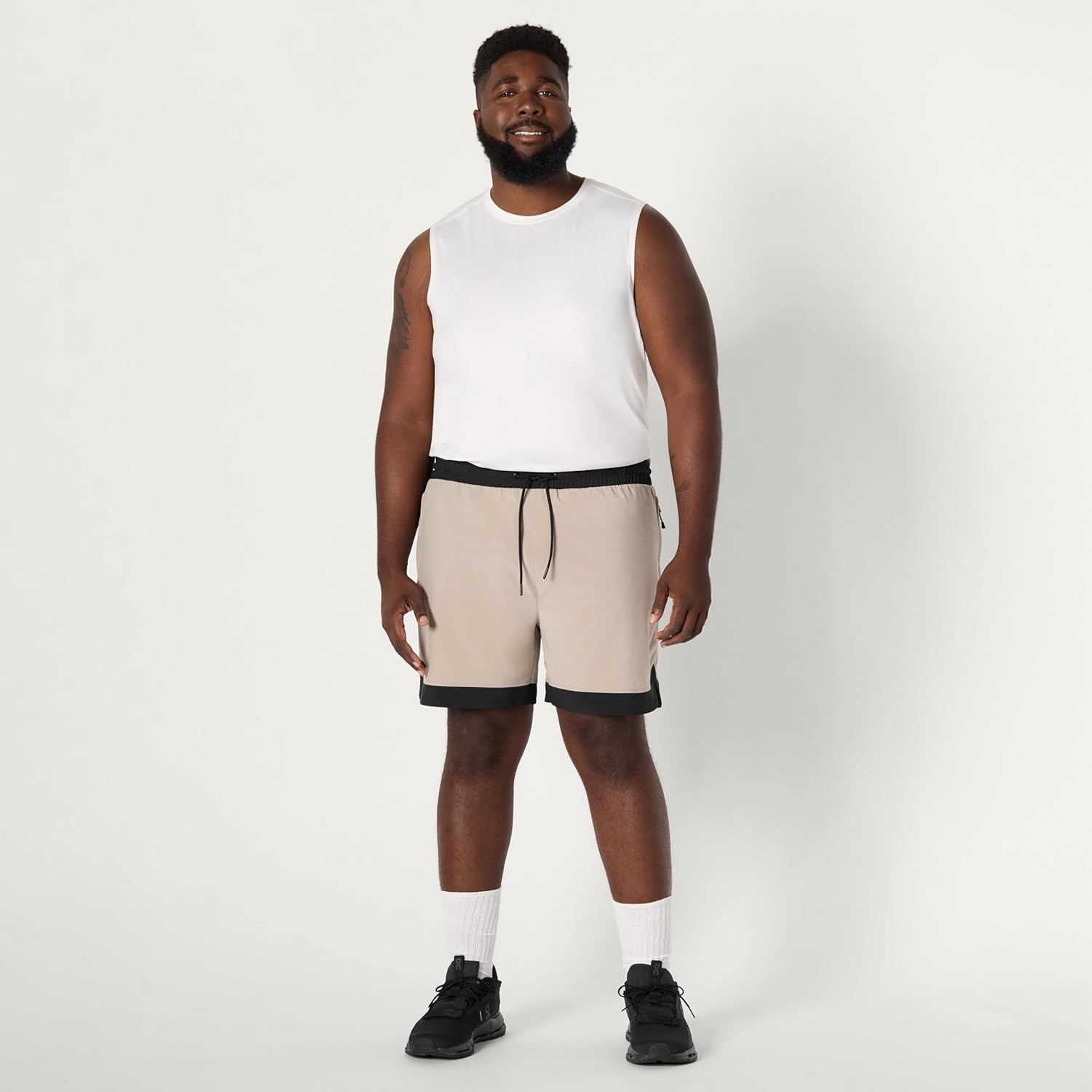 Amazon Essentials Men's Athletic Performance Stretch Contrast Woven Gym Training Short with 6" Inseam - Image 6