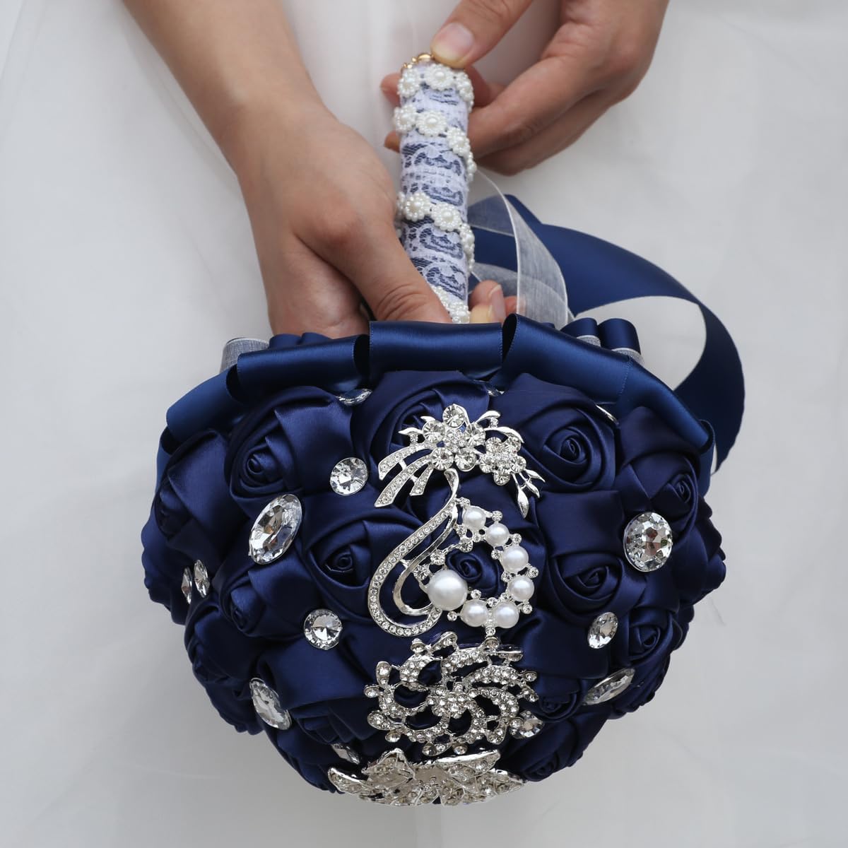 Wedding Bouquets Crystal Satin Rose Bride Bridal Bouquet Romantic Bridesmaid Holding Flower for Valentine's Day Confession Party Church Decor (Navy)