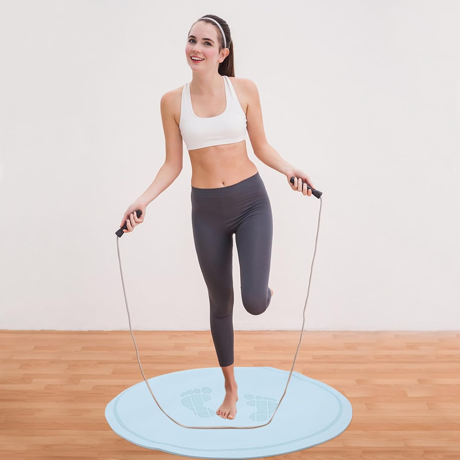Non-slip Round Jump Rope Mat for Indoor Exercise Shock Absorbing Tpe Cushion with Arch Support Anti-slip Fitness Mat for Home Workouts and Yoga Blue Design
