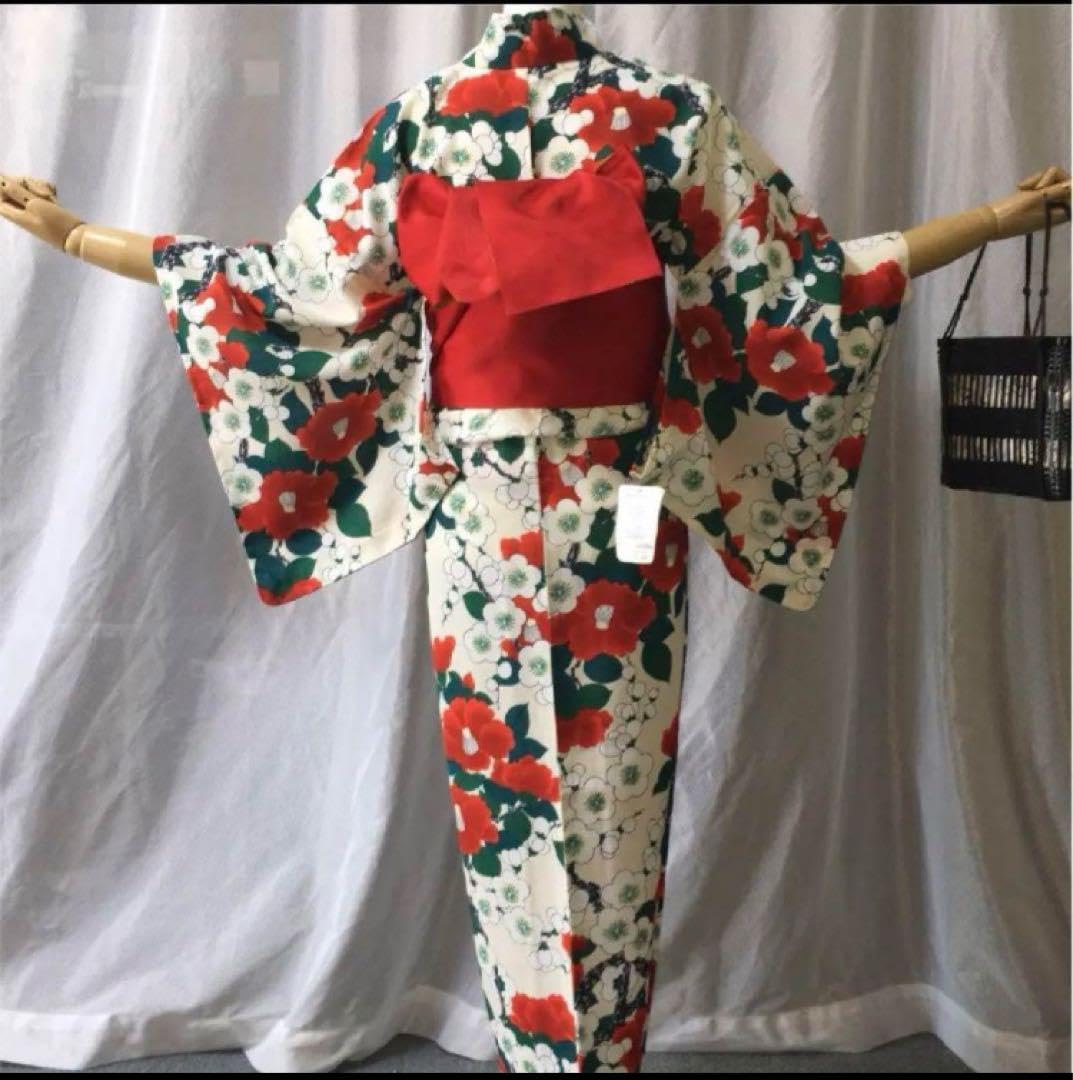 Amazon.co.jp: ふりふ 橋本環奈ちゃん着用同柄 岡重浴衣 梅椿/ベージュ  