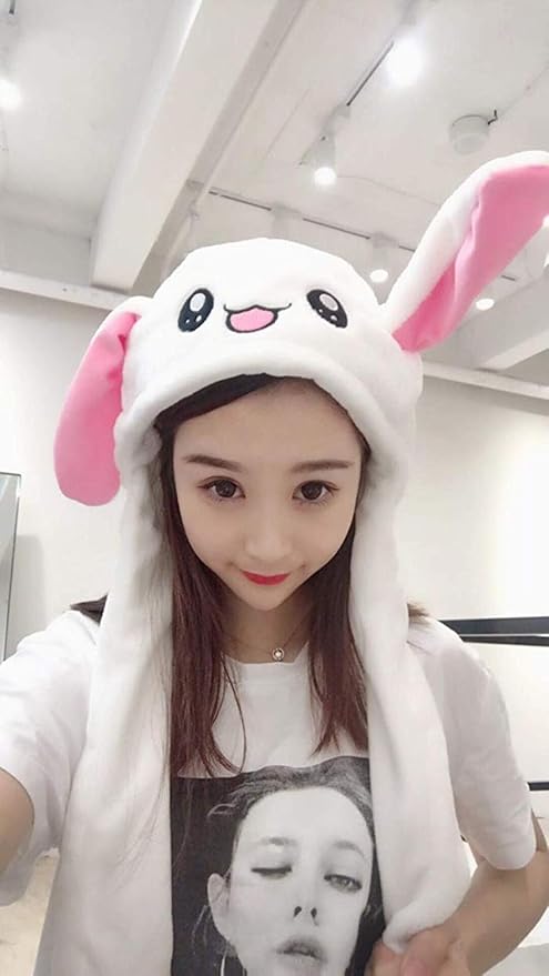 Amazon Co Jp うさぎ帽子 耳が動くうさ耳帽子 韓国で人気 おもちゃ