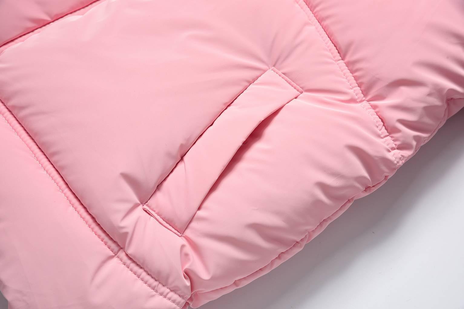 Glo-Story Kinder Winterjacke für Mädchen mit Kapuze – Warm wattierte Steppjacke aus 100% Polyester – Größen 104–158 – Farben Rosa, Blau oder Weiß