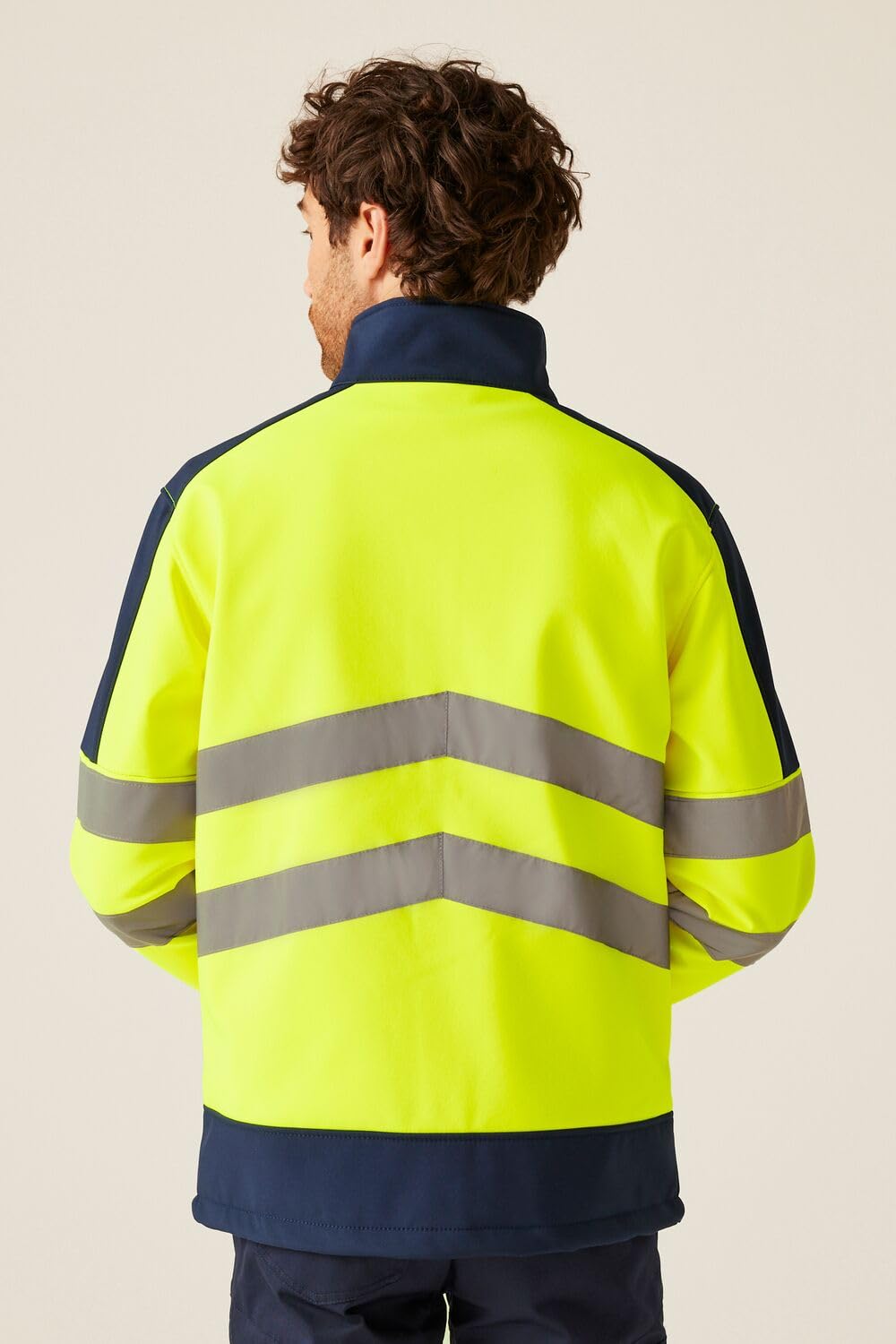 Regatta TRA625 20770 profesjonalna Hi-Vis wodoodporna i oddychająca kurtka softshell, żółta/granatowa, L
