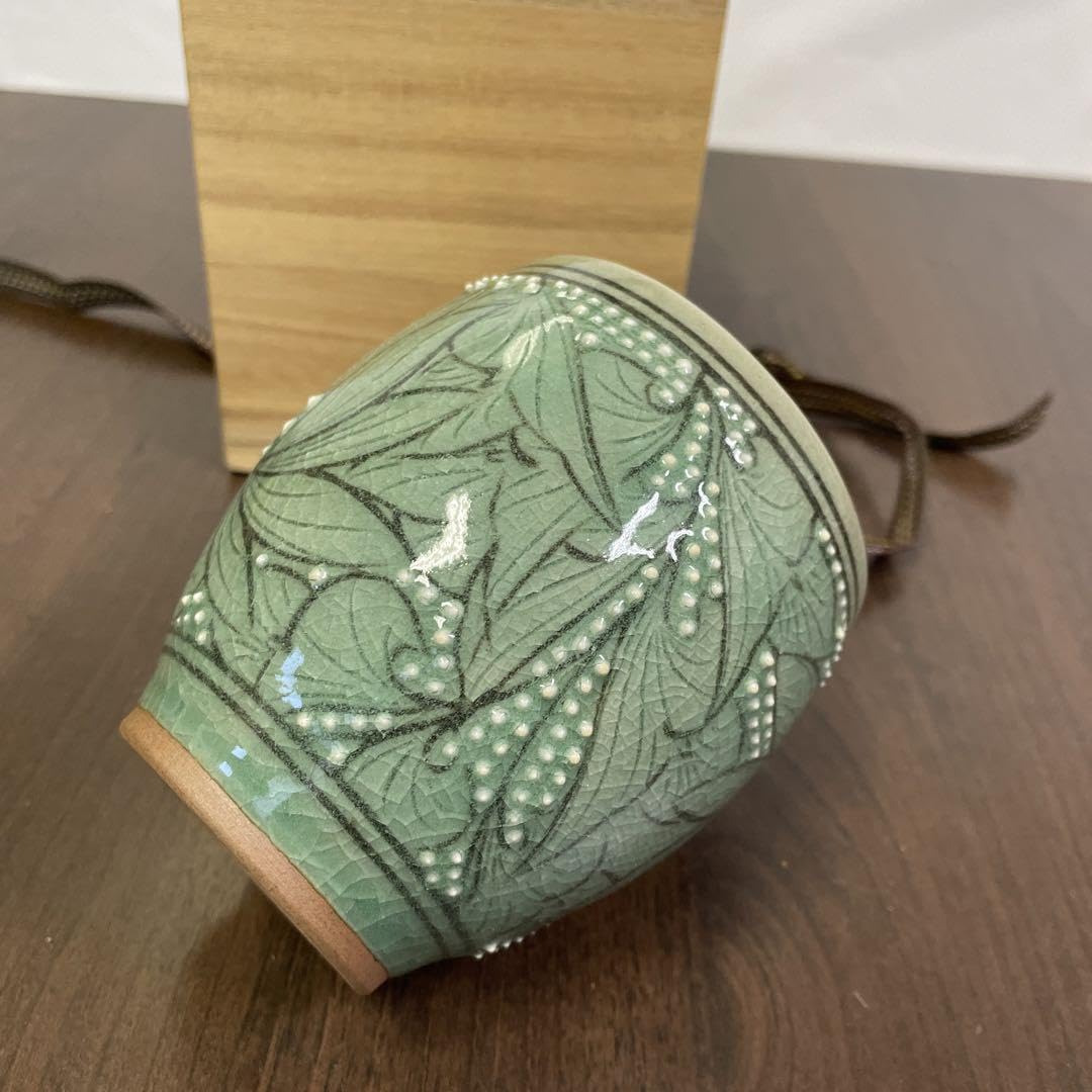 Amazon | 天馬窯 土仙作 湯呑 青磁 木箱 | ノーブランド品