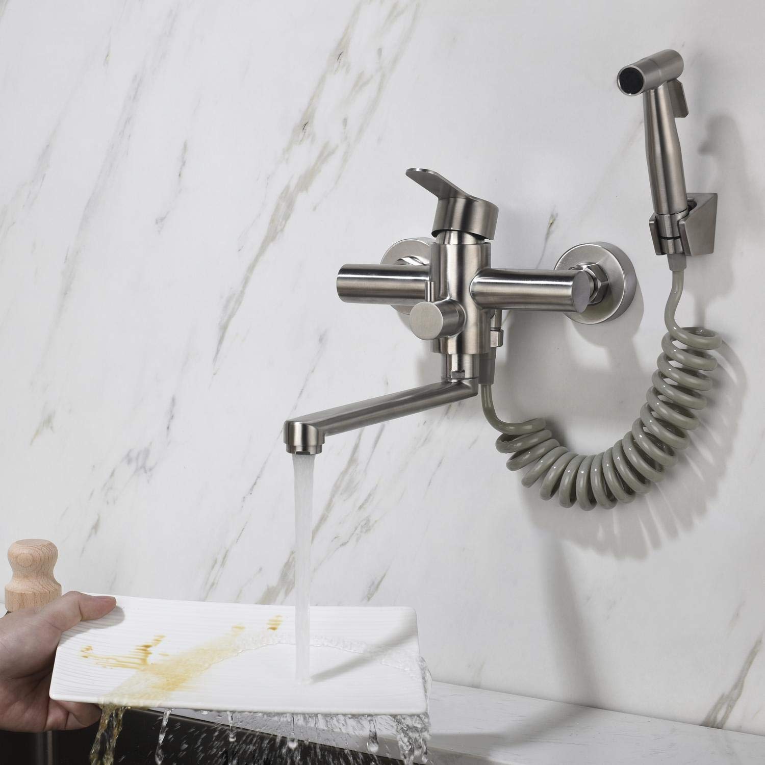 Homelava Rubinetto a Parete con Doccetta, Rubinetto da Cucina a Muro Girevole a 360° Rubinetto per Lavello in Acciaio Inossidabile Spazzolato, Tubo Rotante 23 cm