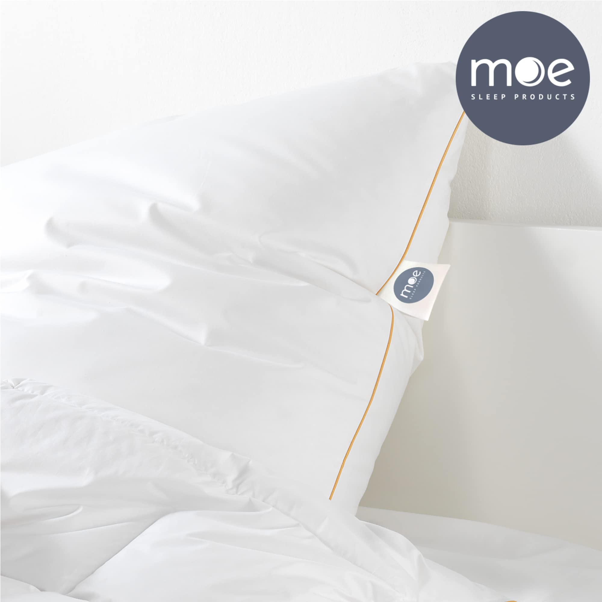 moe Luxury Dream 3-Kammer-Kopfkissen 80x80 cm - Federn- und Daunenkissen, Kissen, Made in Germany, Bezug 100% Baumwolle, für Allergiker geeignet, Füllmenge 1100 g