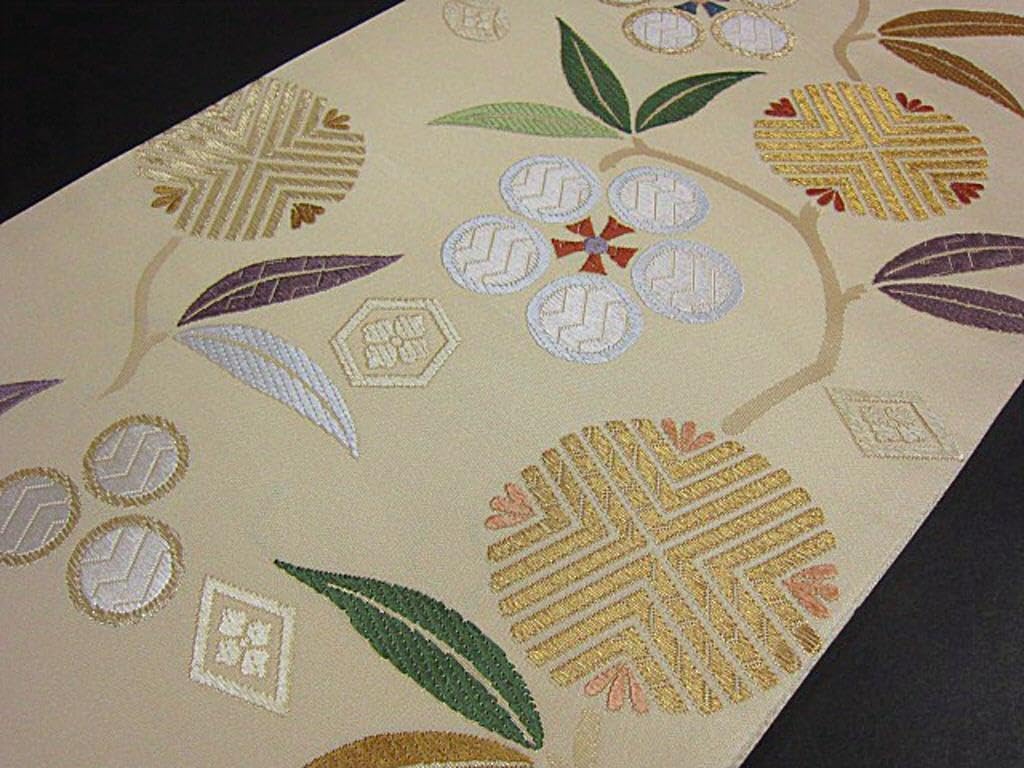 上質な逸品　新品　西陣織高級六通柄袋帯 フォーマル【綿芯御仕立て付き】 楽天市場】袋帯 単品 正絹 六通柄 未使用 仕立て付 フォーマル