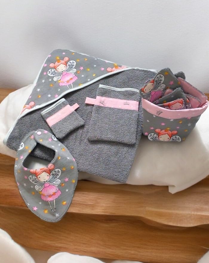 Cadeau de naissance personnalisé Coffret Ensemble de bain pour bébé, Cape de bain, Bavoir, Gant de toilette, Corbeille avec lingettes lavables, Coton doux