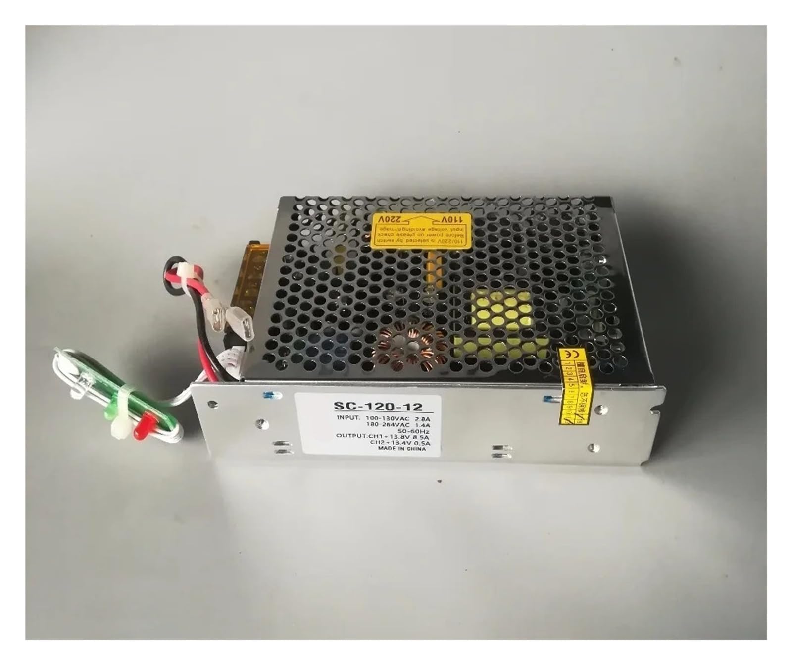 Uniwersalny zasilacz przełączający 120 W, 12 V, 10 A, z funkcją monitorowania AC/ładowania