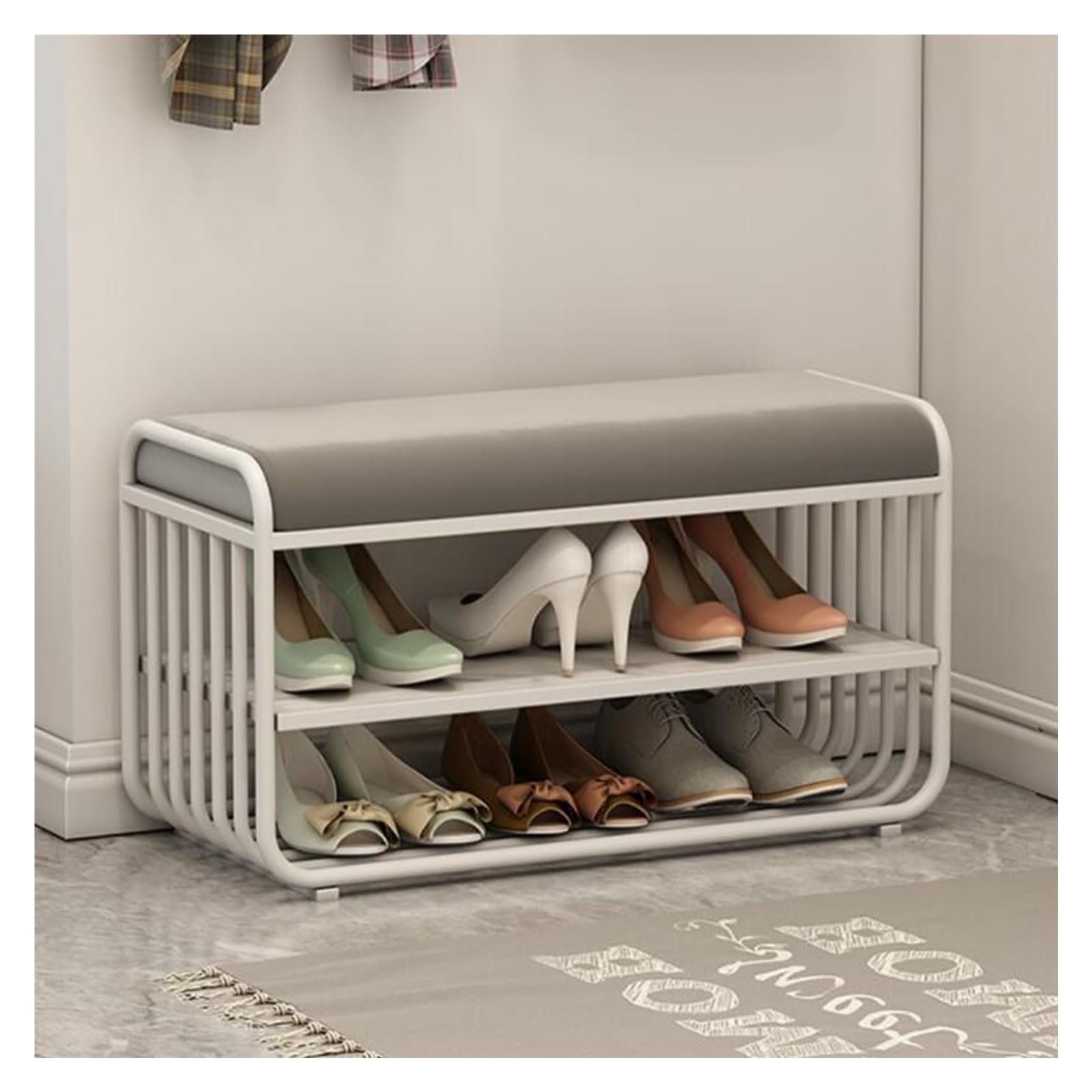 Banc de lit capitonné en velours doux pour créer un coin détente chaleureux dans la chambre