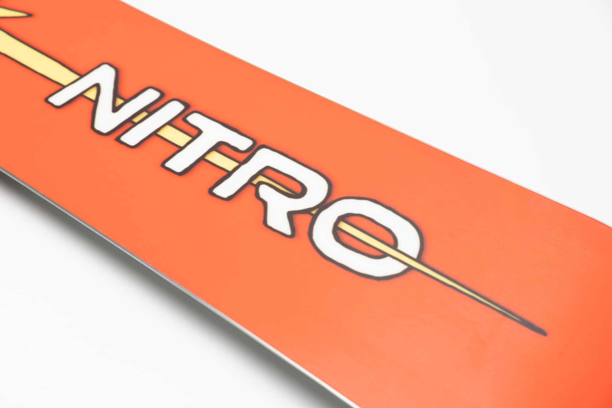 Nitro Snowboards Herren ALTERNATOR & ALTERNATOR X Volcom Board´25, Allmountainboard, Directional, True Camber, All-Terrain, Mid-Wide bis Wide, je nach Länge