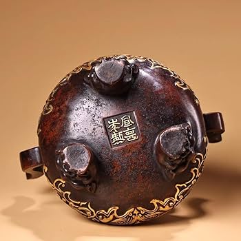 中国古美術・旧蔵鎏金獣煙香炉・純銅細密彫・純手作り・高浮彫・置物・茶道具・文房具 中国古美術・旧蔵鎏金獣煙香炉・純銅細密彫・純手作り・高浮彫